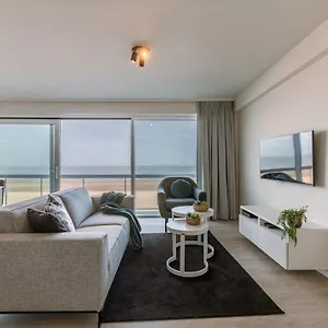 https://beautiful-apartment-with-sea-view-on-top-location.bruges-hotels.info