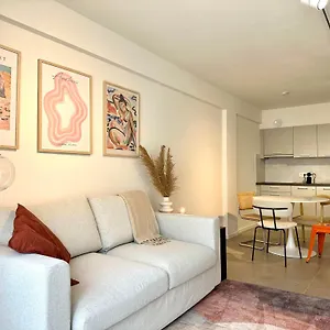 https://studio-f-op-250m-van-de-zee.ostend-hotel.net
